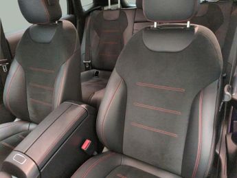 Mercedes-Benz EQA EQA 250 66.5kWh AMG Line (190 ps) - ADAPTIVE LIGHTS - BLUETOOTH 