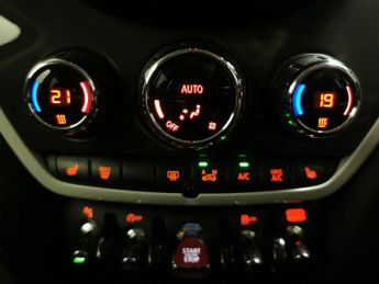 Mini Countryman 2.0 Cooper SD Steptronic ALL4 (190 ps) - HUD - AUTO PARK - LED