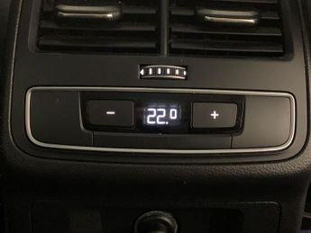 Audi A4 Avant 2.0 TDI 40 Sport Edition S Tronic quattro (204 ps) - WIFI - BLUE
