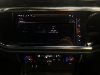 Audi Q3 2.0 TDI 35 S line S Tronic (150 ps) - LED - LANE DEPARTURE  - SP