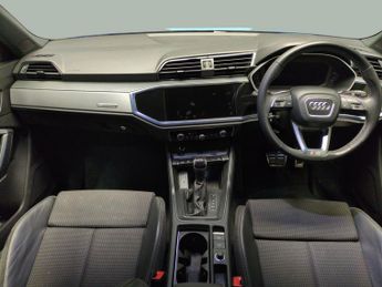 Audi Q3 2.0 TDI 35 S line S Tronic (150 ps) - LED - LANE DEPARTURE  - SP