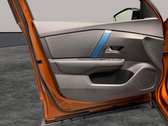 Citroen e-C4 50kWh Sense Plus (11kW Charger) (136 ps) - CLIMATE CONTROL - 18I