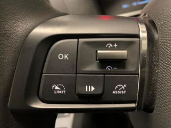 Citroen e-C4 50kWh Sense Plus (11kW Charger) (136 ps) - DAB - AUTO HEADLIGHTS