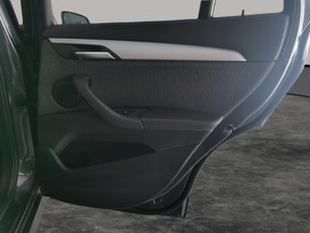 BMW X1 2.0 20i GPF SE DCT sDrive (192 ps) - SEATS - SLIDING REAR BENCH
