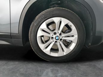BMW X1 2.0 20i GPF SE DCT sDrive (192 ps) - SEATS - SLIDING REAR BENCH
