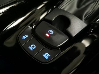 Toyota C-HR 2.0 VVT-h Design CVT (184 ps) - NAV - BLIND SPOT ASSIST - BLUETO