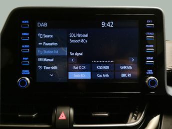 Toyota C-HR 2.0 VVT-h Design CVT (184 ps) - NAV - BLIND SPOT ASSIST - BLUETO