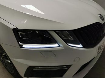 Skoda Octavia 2.0 TSI GPF vRS DSG (245 ps) - PADDLE SHIFT - 18IN ALLOYS - AIR 