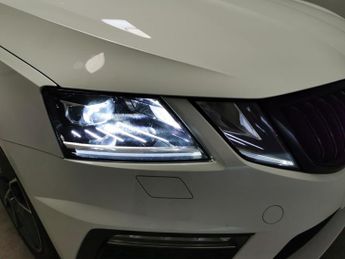 Skoda Octavia 2.0 TSI GPF vRS DSG (245 ps) - PADDLE SHIFT - 18IN ALLOYS - AIR 
