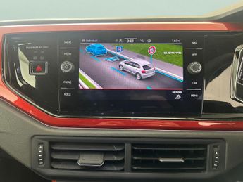Volkswagen Polo 2.0 TSI GTI DSG (207 ps) - PADDLE SHIFT - PARK SENSORS - 17IN AL