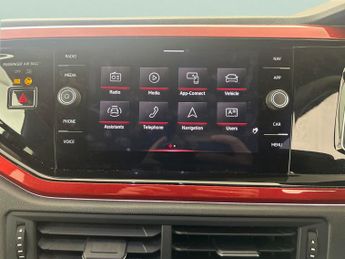 Volkswagen Polo 2.0 TSI GTI DSG (207 ps) - PADDLE SHIFT - PARK SENSORS - 17IN AL
