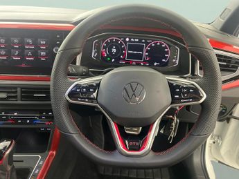 Volkswagen Polo 2.0 TSI GTI DSG (207 ps) - PADDLE SHIFT - PARK SENSORS - 17IN AL