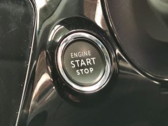Vauxhall Corsa Electric 50kWh SE Nav (7.4Kw Charger) (136 ps) - CLIMATE CONTROL - KEYLES