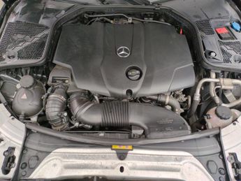 Mercedes-Benz C Class 2.1 C250d AMG Line (Premium Plus) G-Tronic+ (204 ps) - SELF PARK
