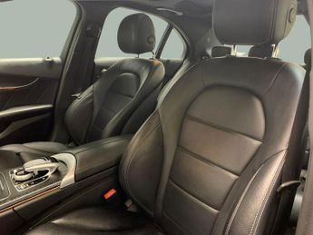 Mercedes-Benz C Class 2.1 C250d AMG Line (Premium Plus) G-Tronic+ (204 ps) - SELF PARK