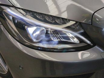 Mercedes-Benz C Class 2.1 C250d AMG Line (Premium Plus) G-Tronic+ (204 ps) - SELF PARK