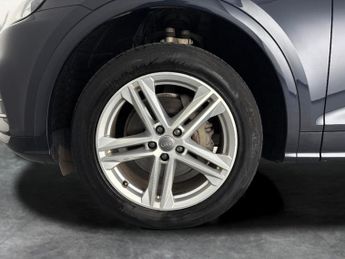 Audi Q5 2.0 TDI 40 S line S Tronic quattro (190 ps) - SPORTS SEATS - WIF