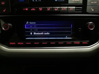 Seat Mii 36.8 kWh (83 ps) - SD CARD MEDIA INPUT - PARK SENSORS