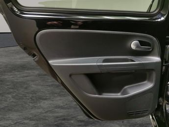 Seat Mii 36.8 kWh (83 ps) - SD CARD MEDIA INPUT - PARK SENSORS