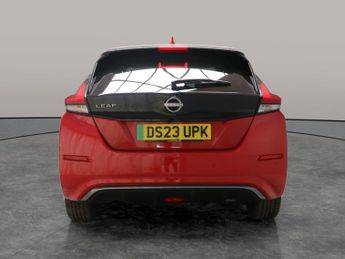 Nissan Leaf 39kWh Tekna (150 ps) - 360 CAM - LED - NAV