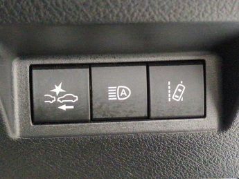 Toyota Yaris 1.5 VVT-h Icon E-CVT (100 ps) - BLUETOOTH - CLIMATE CONTROL - DA