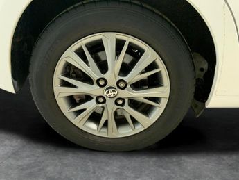Toyota Yaris 1.5 VVT-h Icon E-CVT (100 ps) - BLUETOOTH - CLIMATE CONTROL - DA