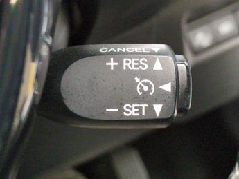 Toyota Yaris 1.5 VVT-h Icon E-CVT (100 ps) - BLUETOOTH - CLIMATE CONTROL - DA