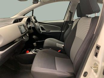 Toyota Yaris 1.5 VVT-h Icon E-CVT (100 ps) - BLUETOOTH - CLIMATE CONTROL - DA