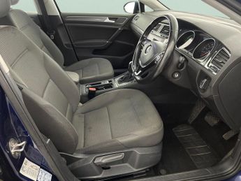Volkswagen E-golf 35.8kWh e-Golf (136 ps) - CLIMATE CONTROL - DAB - USB AUDIO