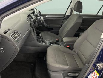 Volkswagen E-golf 35.8kWh e-Golf (136 ps) - CLIMATE CONTROL - DAB - USB AUDIO