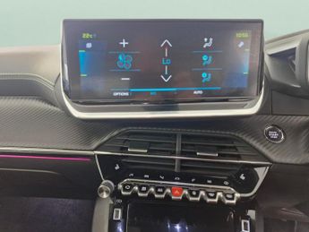 Peugeot E-2008 50kWh GT Premium (136 ps) - REVERSE CAM - ALCANTARA - NAV