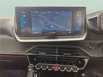 Peugeot E-2008 50kWh GT Premium (136 ps) - REVERSE CAM - ALCANTARA - NAV