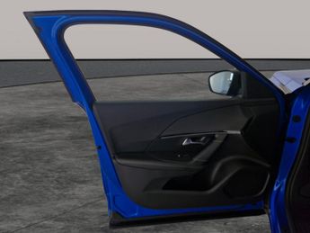 Peugeot E-2008 50kWh GT Premium (136 ps) - REVERSE CAM - ALCANTARA - NAV