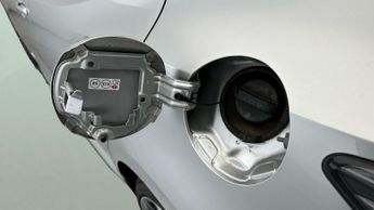 Toyota Corolla 1.8 VVT-h Excel CVT (122 ps) - NAV - BLUETOOTH - PARK SENSORS