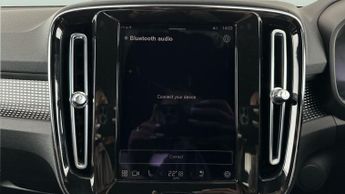 Volvo XC40 Recharge Twin 78kWh Plus AWD (408 ps) - HEATED STEERING - LANE D