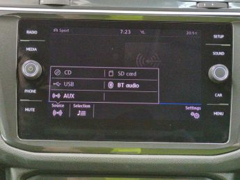 Volkswagen Tiguan 2.0 TDI S DSG 4Motion (150 ps) - SD CARD MEDIA INPUT - CLIMATE C