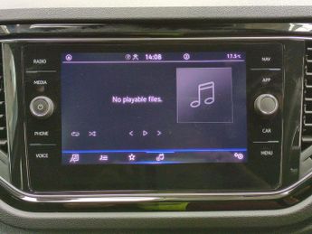 Volkswagen T-Roc 1.5 TSI EVO Black Edition DSG (150 ps) - NAV - BLUETOOTH - PADDL
