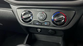 Hyundai i10 1.0 SE Connect (67 ps) - AIR CON - CRUISE CONTROL - DAYTIME RUNN