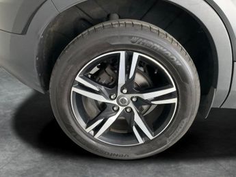 Volvo XC40 1.5 T3 [163] R DESIGN Geartronic - ACTIVE LANE ASSIST - AUTO PAR