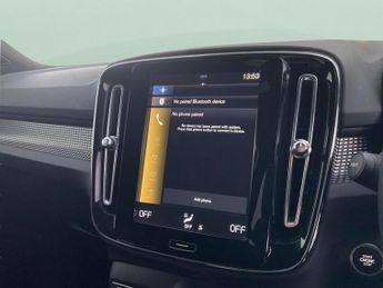 Volvo XC40 2.0 B3 MHEV Plus DCT (163 ps) - ACTIVE LANE ASSIST - AUTO PARK -