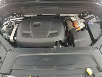 Volvo XC90 2.0h T8 Twin Engine 11.6kWh Inscription Pro Plug-in 4WD (390 ps)