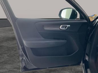 Volvo XC40 1.5 T3 [163] R DESIGN Geartronic - ACTIVE LANE ASSIST - AUTO PAR