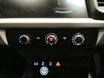 Audi A1 1.0 TFSI 30 S line Sportback S Tronic (116 ps) - DRIVING MODES