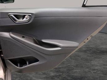 Hyundai Ioniq 38.3kWh Premium (136 ps) - LED - REVERSE CAM - NAV