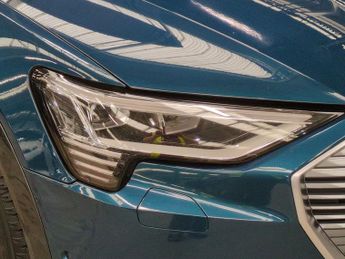 Audi e-tron 55 Technik quattro 95kWh (11kW Charger) (408 ps) - ADJUSTABLE SU