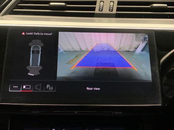 Audi e-tron 55 Technik quattro 95kWh (11kW Charger) (408 ps) - ADJUSTABLE SU