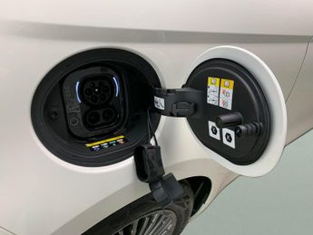 Fiat 500e 42kWh Icon (118 ps) - AIR CON - KEYLESS START - DAB