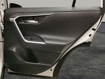Toyota RAV4 2.5 VVT-h GPF Design CVT (218 ps) - LED - REVERSE CAM - NAV