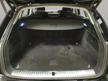 Audi e-tron 50 Technik quattro 71.2kWh (11kW Charger) (313 ps) - ADJUSTABLE 