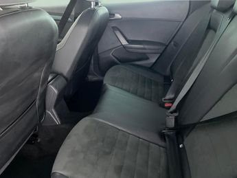 Seat Arona 1.0 TSI XPERIENCE Lux DSG (115 ps) - LED - REVERSE CAM - HEATED 